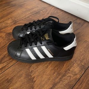 Kids Adidas Never Worn